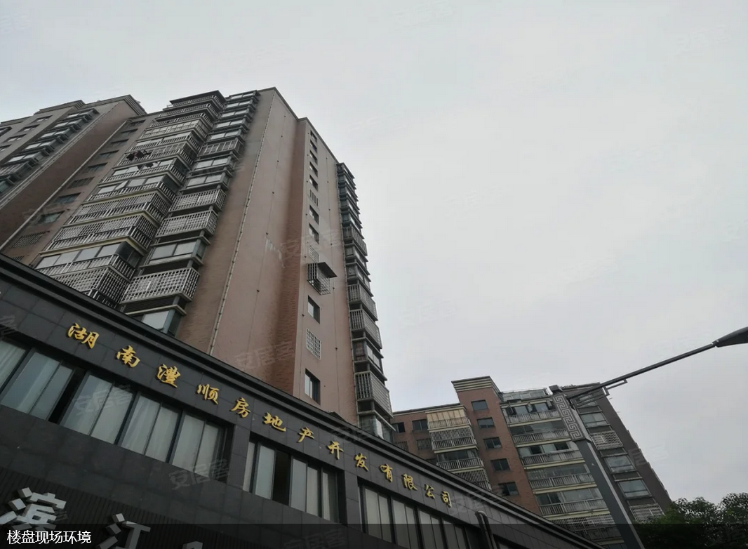 常德市澧縣濱江花園定制3KW全自動恒壓供水設備一套